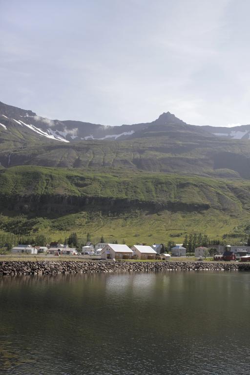 Lonsleira Apartments Seyðisfjörður Cameră foto